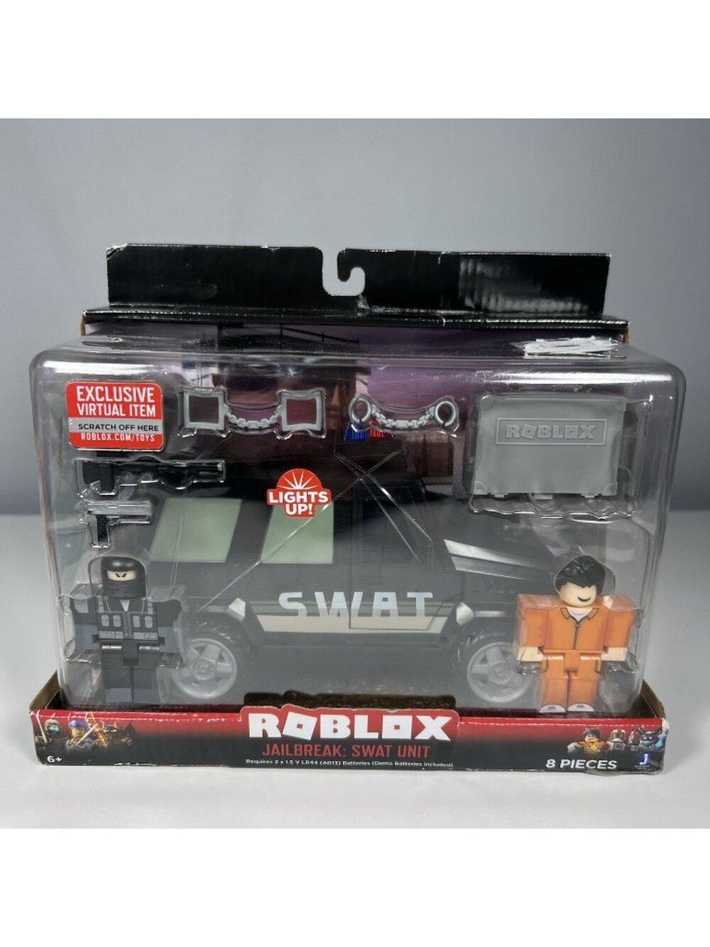 Roblox Jailbreak SWAT Unit 10774 Jazwares Vehicle 8 Piece New Rough Box
